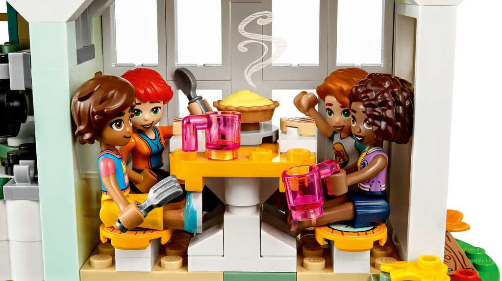 ds17917834_lego_friends_dum_autumm_41730_stavebnice_4