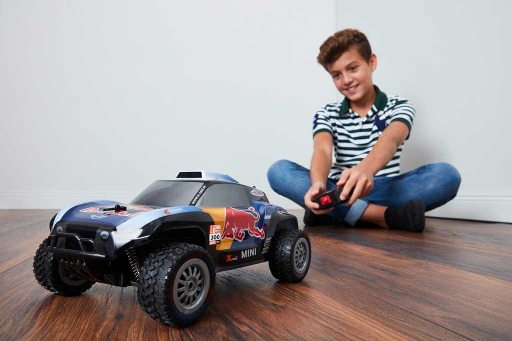 RC Auto MINI JCW Buggy Red Bull na vysílačku 2,4GHz na baterie 1:16