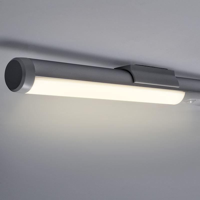 ds37730303_solight_led_osvetleni_do_skrini_2_5w_200lm_nabijeci_pir_sensor_31cm_5