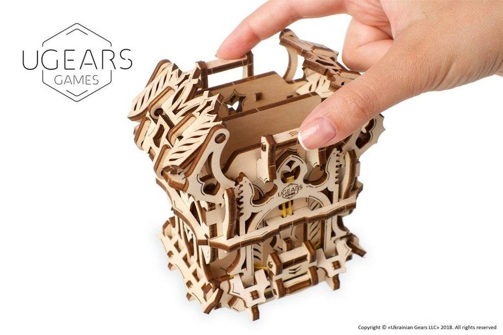 ds45816667_ugears_3d_drevene_mechanicke_puzzle_ulozny_box_na_karty_3