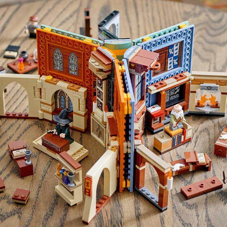 ds59044316_lego_harry_potter_hodina_kouzelnych_formuli_76385_stavebnice_2