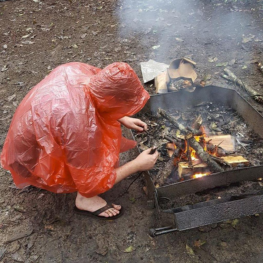 Pohotovostní pláštěnka - červená